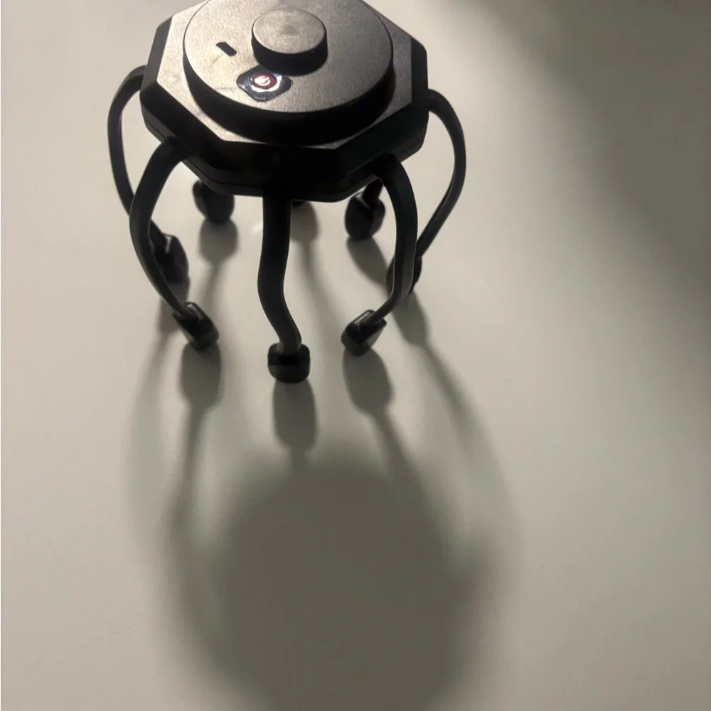 Black VR Spider-Like - Picture 6 of 11